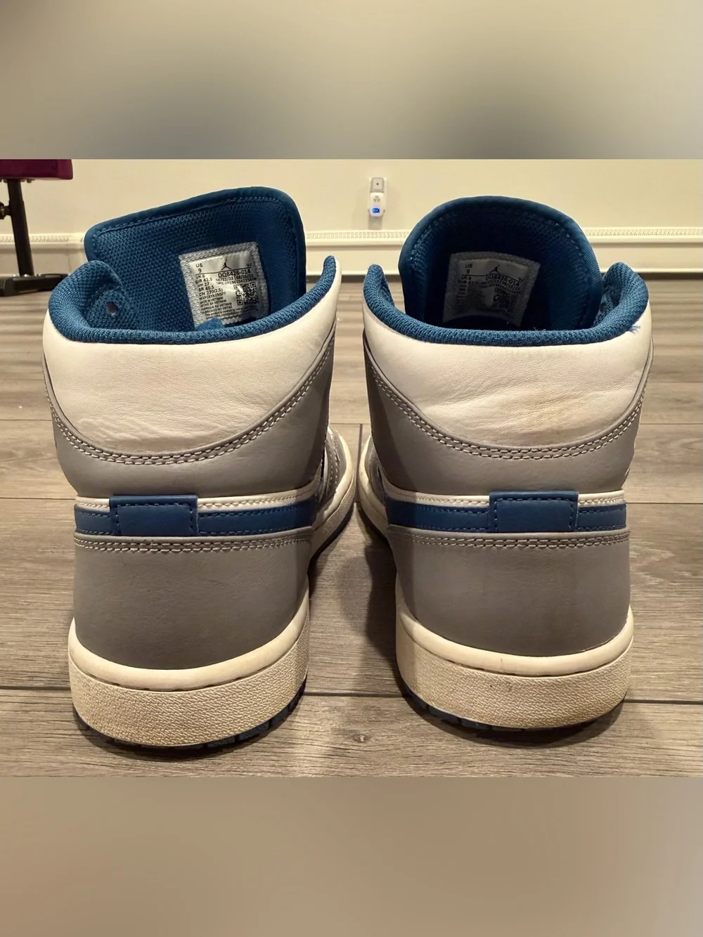 Nike Air Jordan 1 Mid Men's Shoes - Gray/Blue